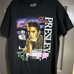 Elvis Presley “The King of Rock & Roll” Graphic Tee